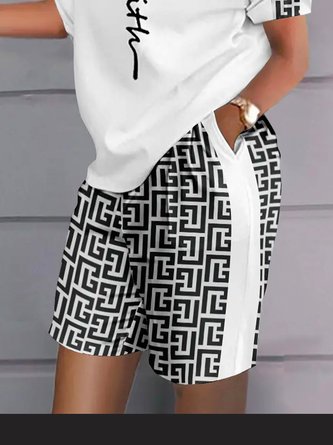 Daily Geometric Regular Fit Casual Shorts